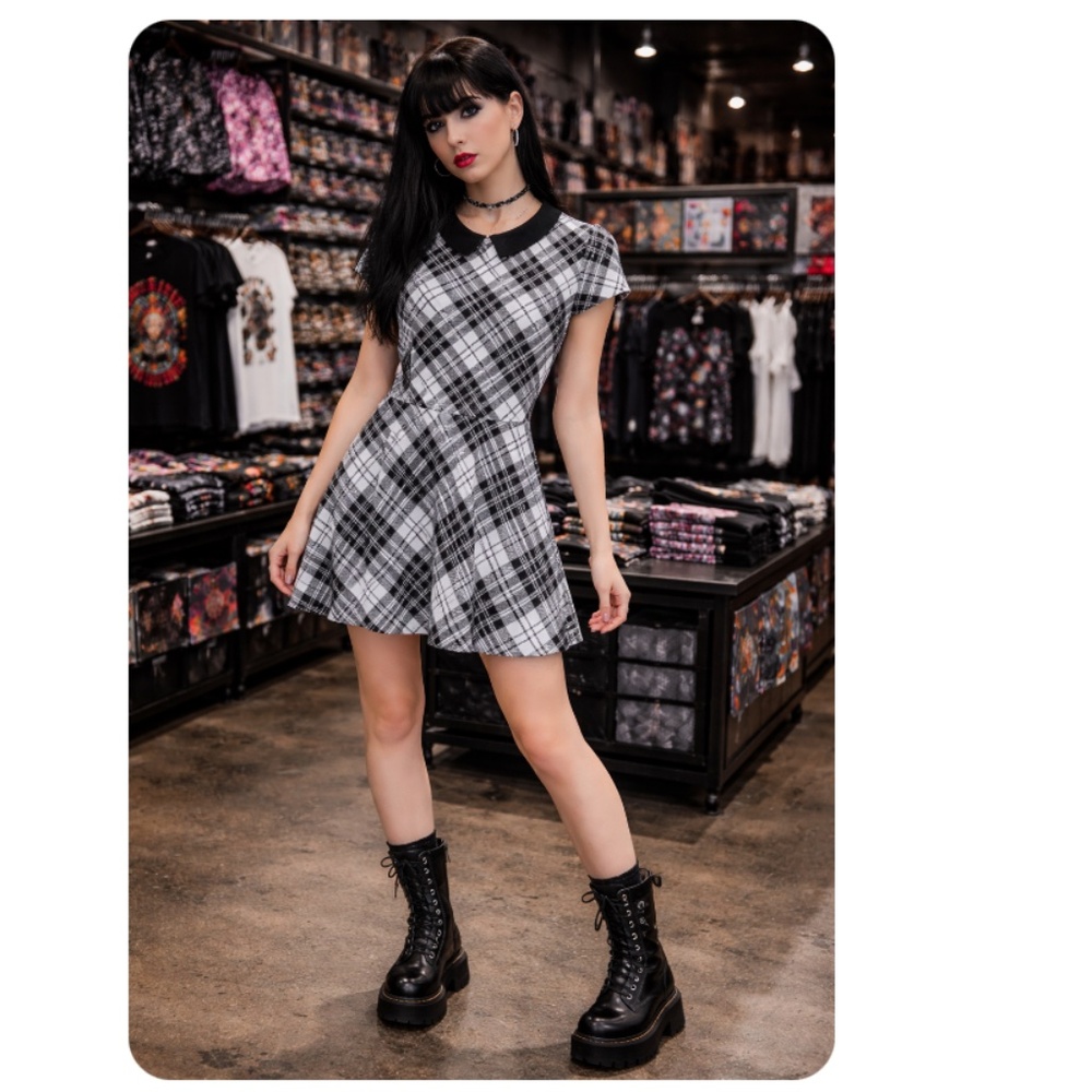 HOT TOPIC Black & White Plaid Collar Dress Jrs Small
